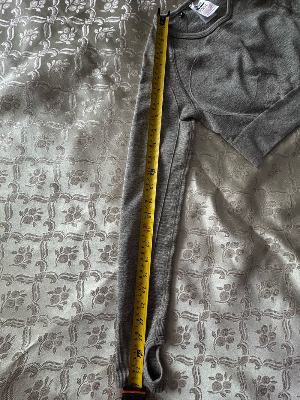 Gymshark Flex Sports Open Back Long Sleeve Crop Top Olive Grey S - Picture 9 of 9